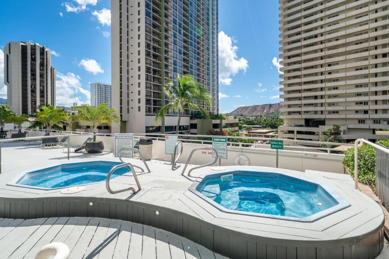 Light & Airy 8Th Floor Ocean View Condo With Lanai Condo Хонолулу Екстериор снимка