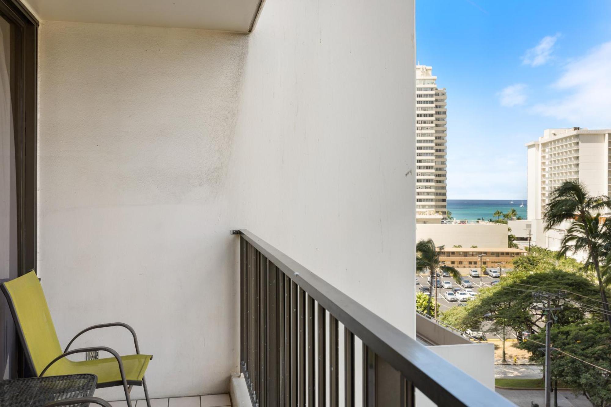 Light & Airy 8Th Floor Ocean View Condo With Lanai Condo Хонолулу Екстериор снимка